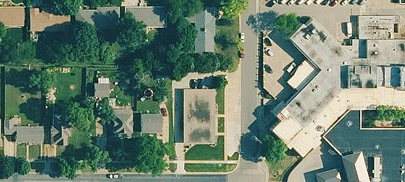 1000 Brown St