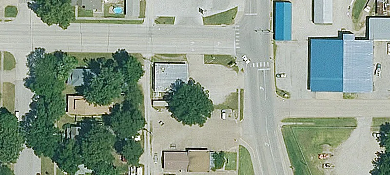 625 Santa Fe Ave
