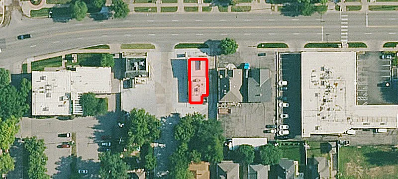 3425 Douglas Ave
