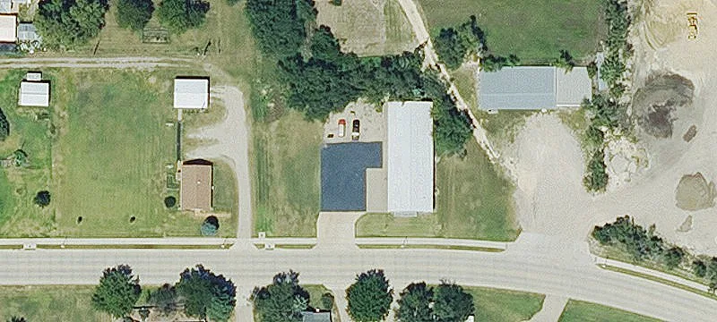 1215 Main St