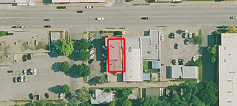 1805 Douglas Ave