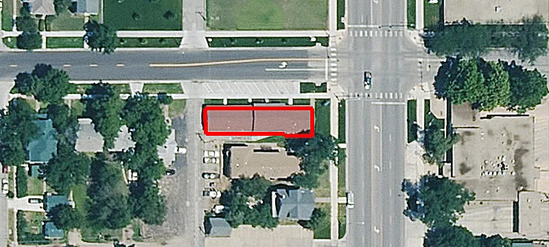 1021 Main St