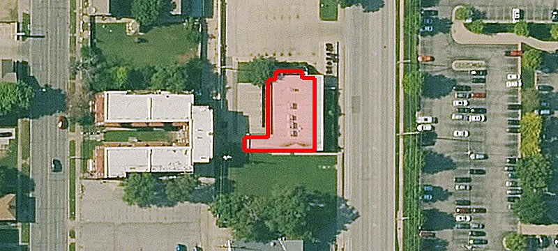 933 Topeka St
