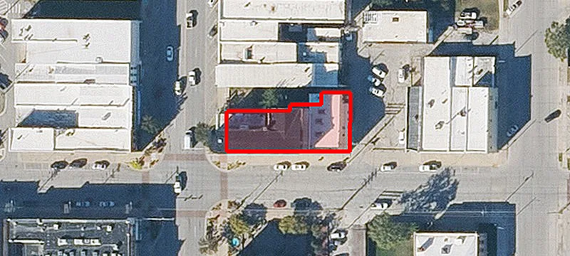 137 Main St