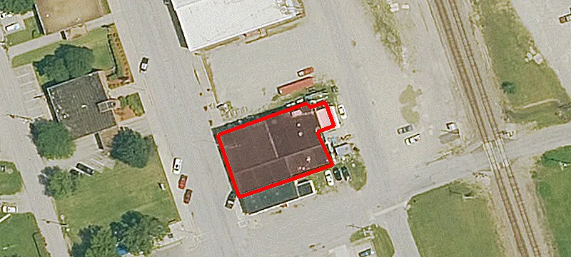 922 Main St