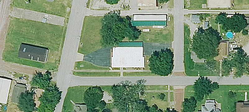 216 4th St