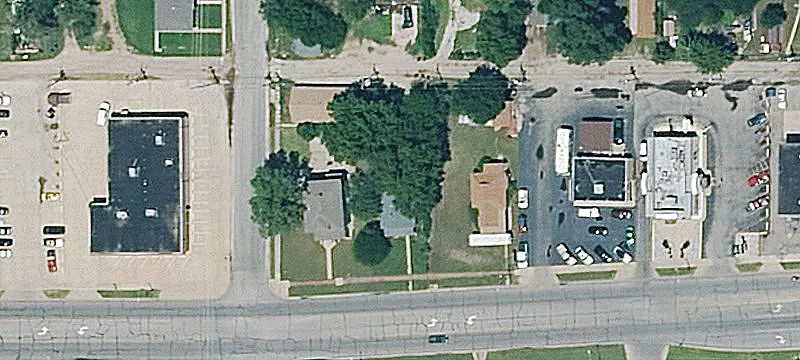 404 4Th Ave