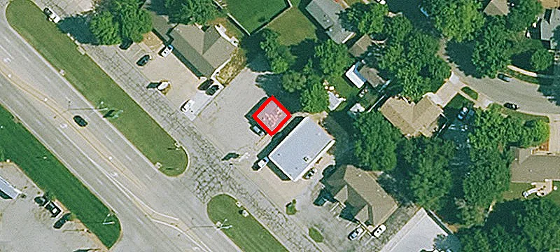 1202 Louis Dr
