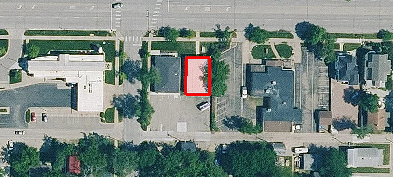 1325 Poyntz Ave
