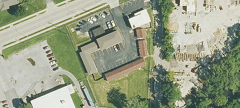 1809 Merriam Ln