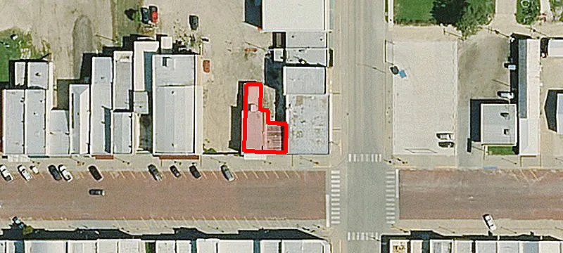 106 Main St