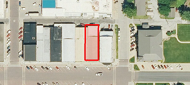 305 Main St