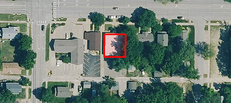 1619 Poyntz Ave