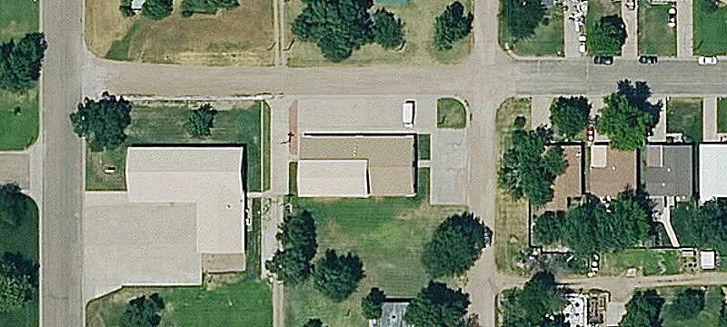 1211 Mann Ave