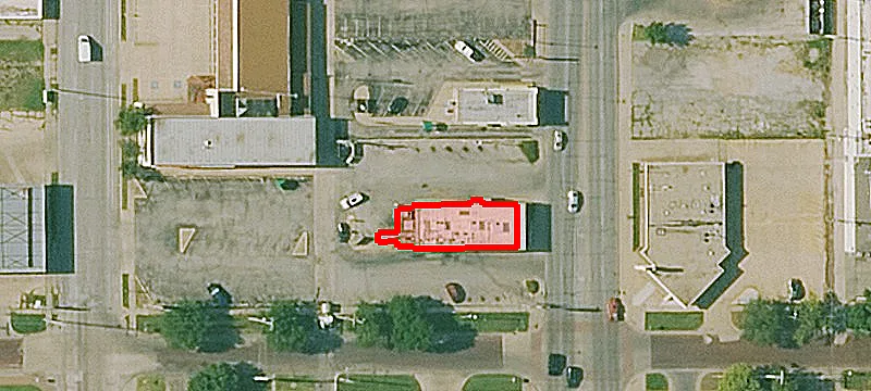 555 Broadway Ave