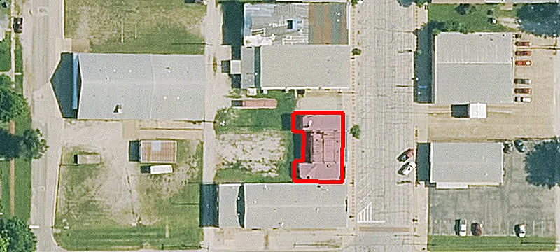 319 Main St