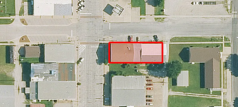302 Main St