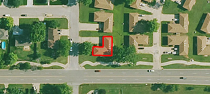 1500 Community Dr
