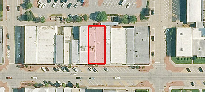 1711 Main St
