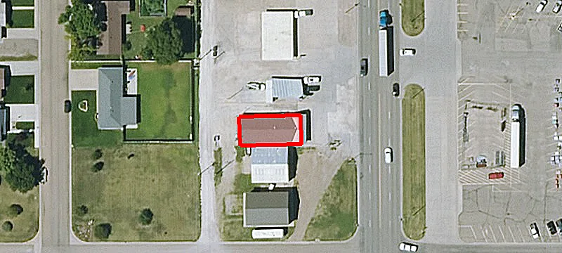 1319 Main St