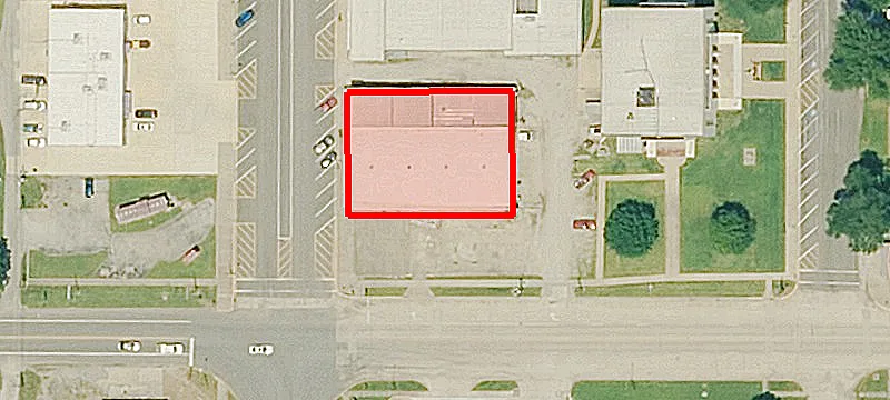 524 Commercial St