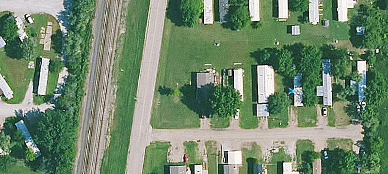702 Pear St