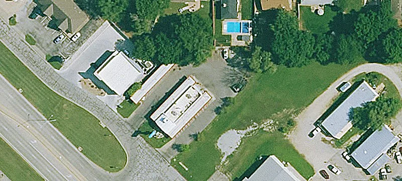 1024 Louis Dr