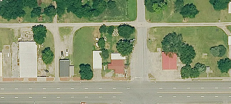 303 Maple St