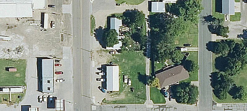 1410 Main St