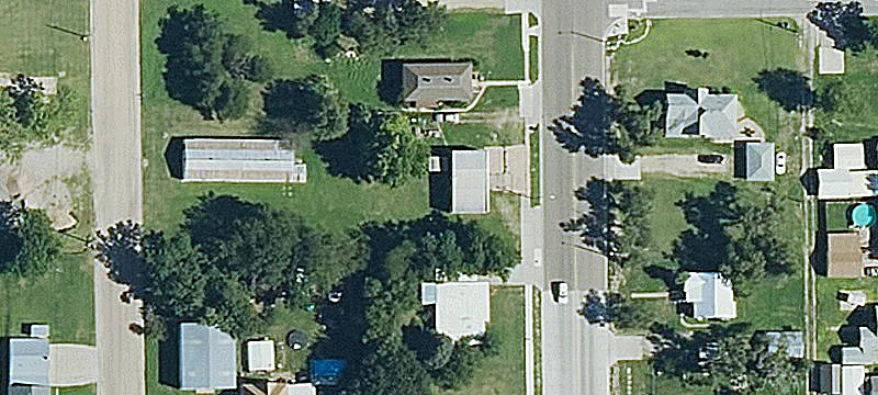 1215 Main St