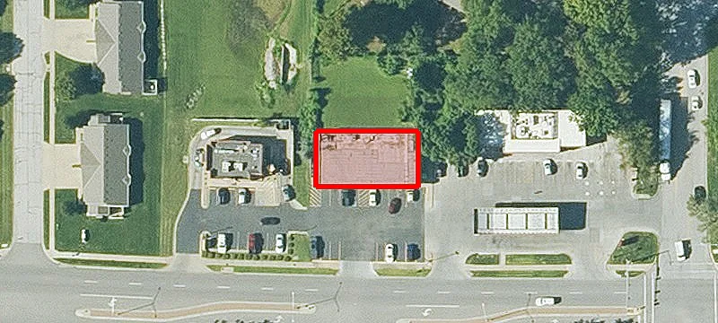 8218 Parallel Pkwy