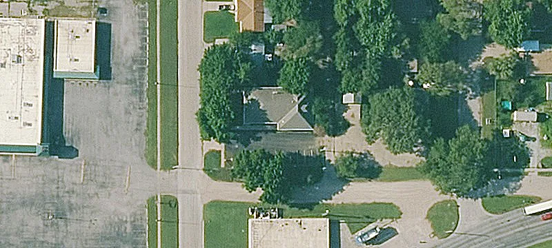 2302 Hood Ave