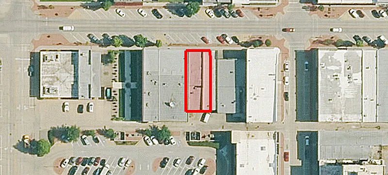 1810 Main St