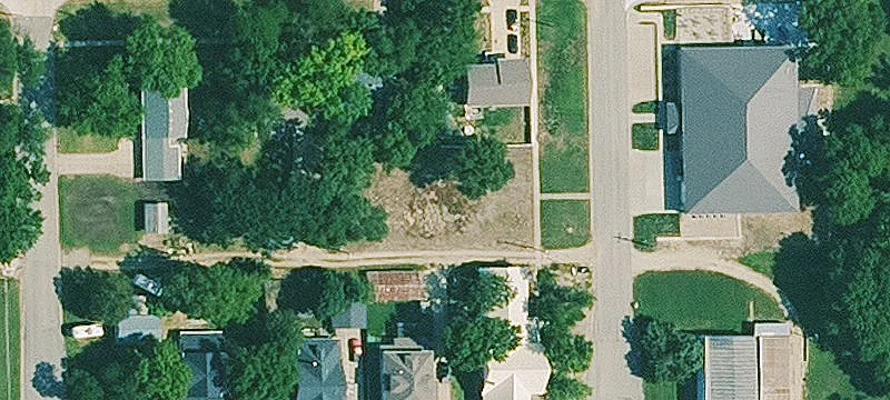303 Dogwood St