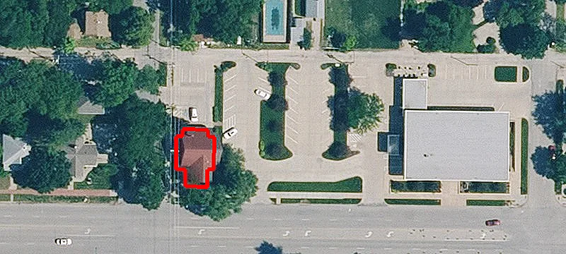 822 Poyntz Ave