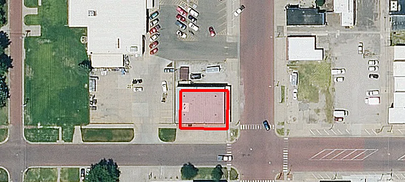 401 Main St