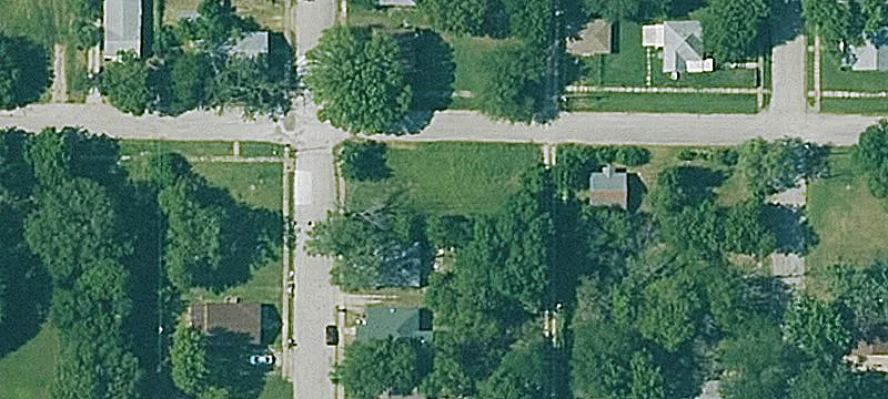 300 Earl St