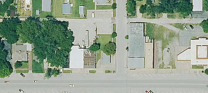 300 Main St