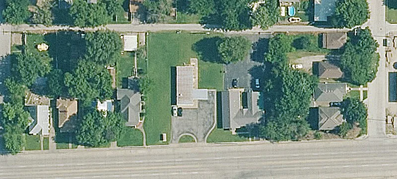 3021 Main St