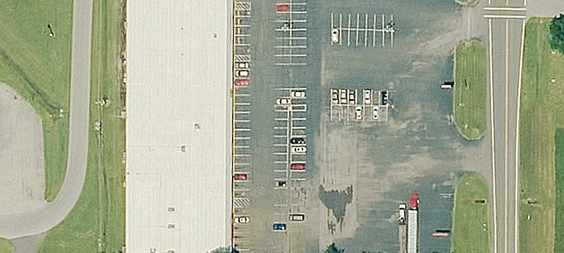 1019 Commercial St