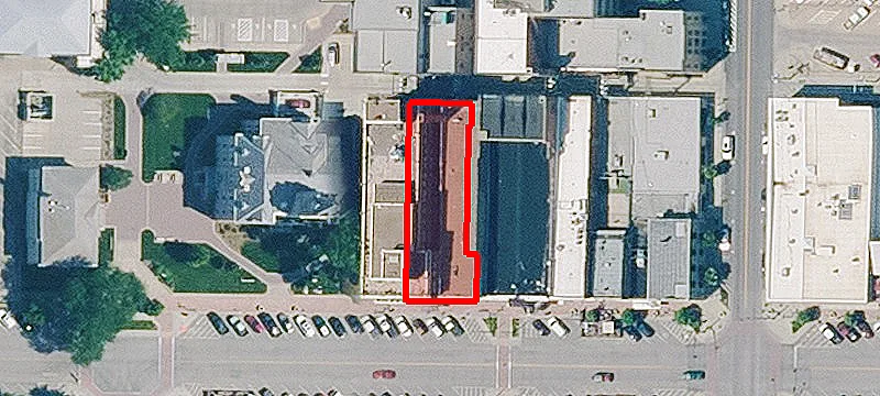418 Poyntz Ave