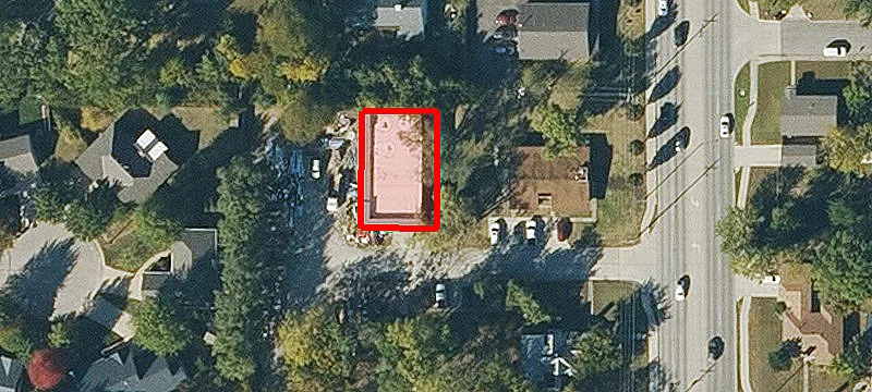 1207 Iowa St