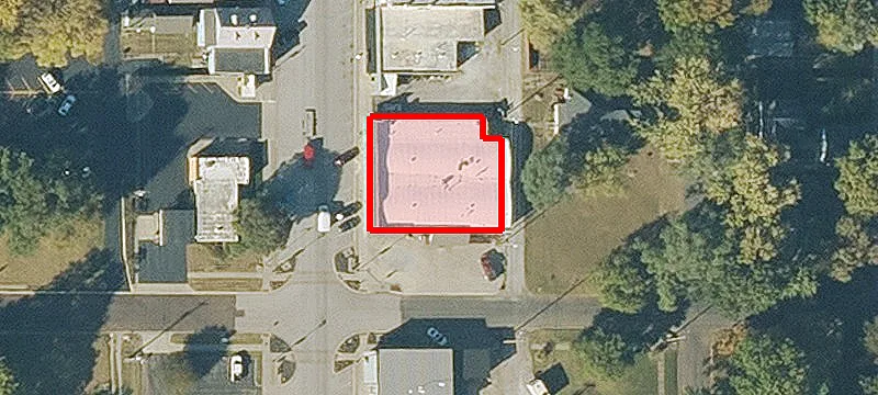 736 Main St