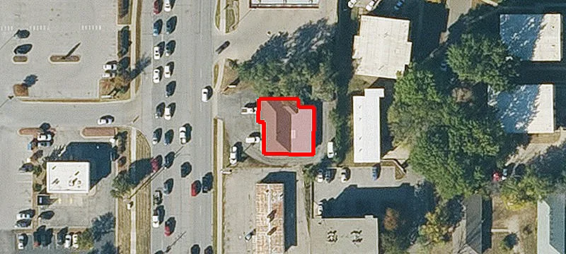 2348 Iowa St