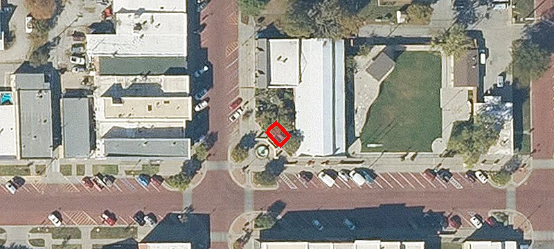 726 High St