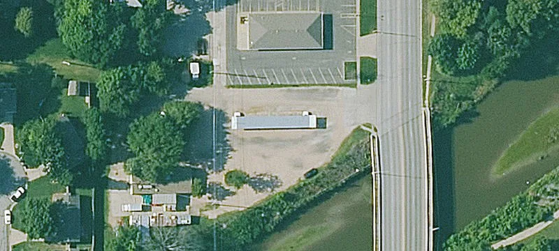 1600 Main St