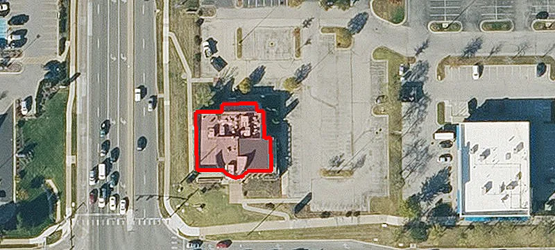 3080 Iowa St