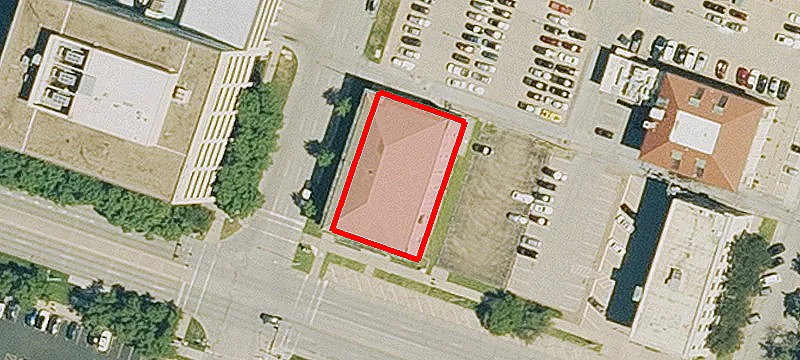320 8th Ave