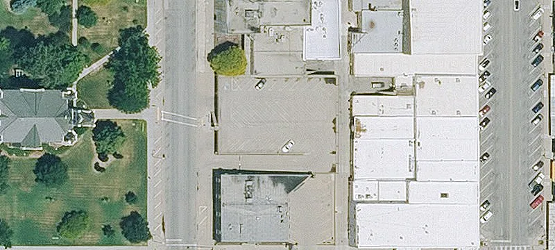 Maple St
