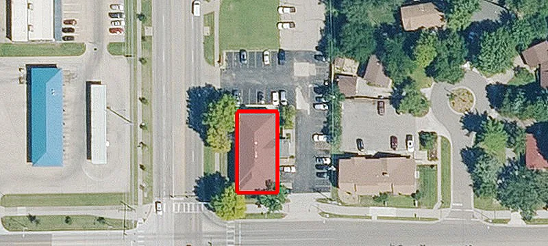 990 Fairlawn Rd